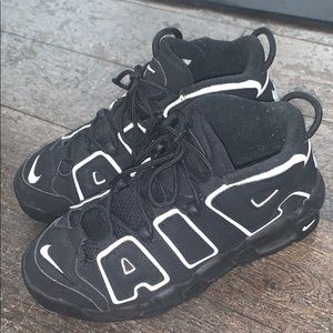 Nike Air More Uptempo White/Black Boys 5.5/W 7